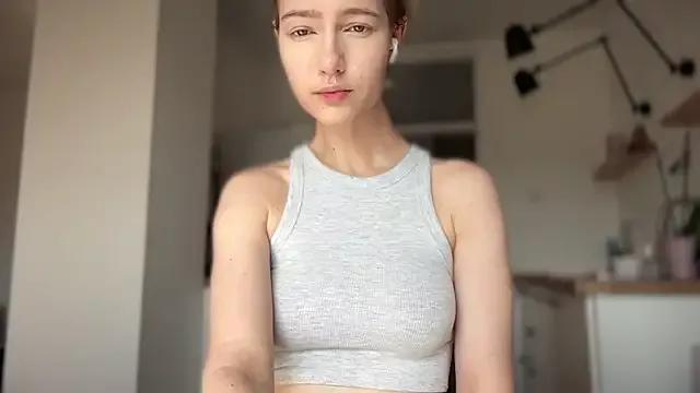 solar_bella from StripChat is Freechat