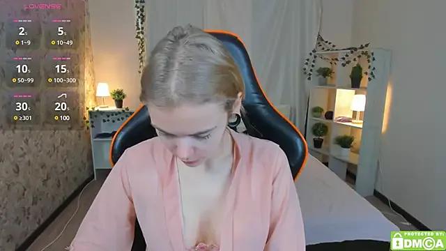 Customizable and immersive: Energize your taste buds and checkout our delicious choice of amateur cams liveshows with excited livestreamers getting their sweet physiques pounded with their beloved vibrating toys.