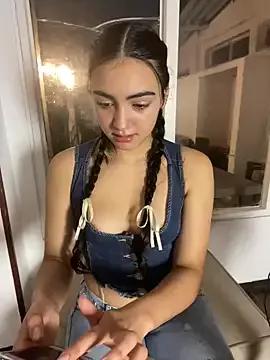 Customizable and immersive: Energize your taste buds and checkout our delicious choice of amateur cams liveshows with excited livestreamers getting their sweet physiques pounded with their beloved vibrating toys.