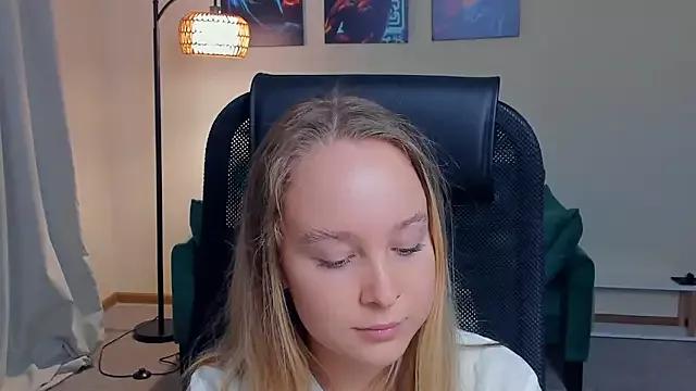 SoonMoor from StripChat is Freechat