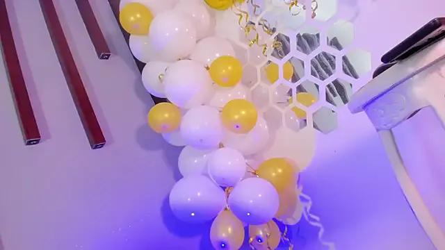 Customizable and immersive: Energize your taste buds and checkout our delicious choice of amateur cams liveshows with excited livestreamers getting their sweet physiques pounded with their beloved vibrating toys.