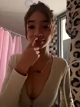 Customizable and immersive: Energize your taste buds and checkout our delicious choice of amateur cams liveshows with excited livestreamers getting their sweet physiques pounded with their beloved vibrating toys.