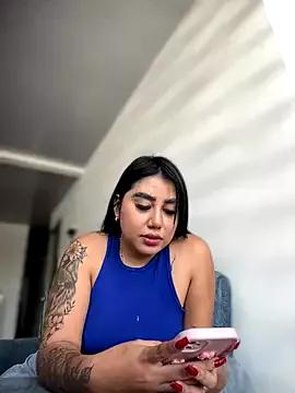 Customizable and immersive: Energize your taste buds and checkout our delicious choice of amateur cams liveshows with excited livestreamers getting their sweet physiques pounded with their beloved vibrating toys.