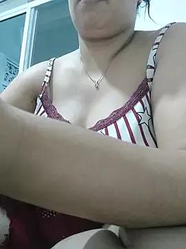 Sophieee1 from StripChat is Freechat
