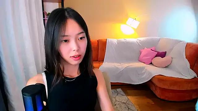 SoulHarmoonyy from StripChat is Freechat