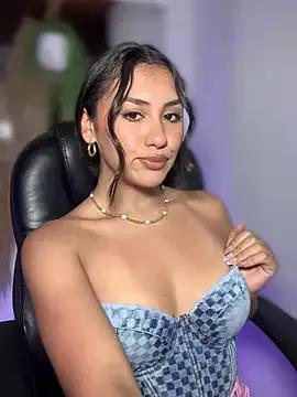Customizable and immersive: Energize your taste buds and checkout our delicious choice of amateur cams liveshows with excited livestreamers getting their sweet physiques pounded with their beloved vibrating toys.