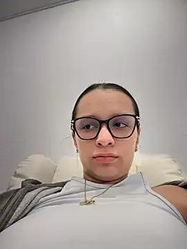 Soy_Sara7 from StripChat is Freechat