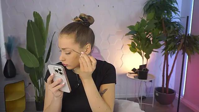 Customizable and immersive: Energize your taste buds and checkout our delicious choice of amateur cams liveshows with excited livestreamers getting their sweet physiques pounded with their beloved vibrating toys.