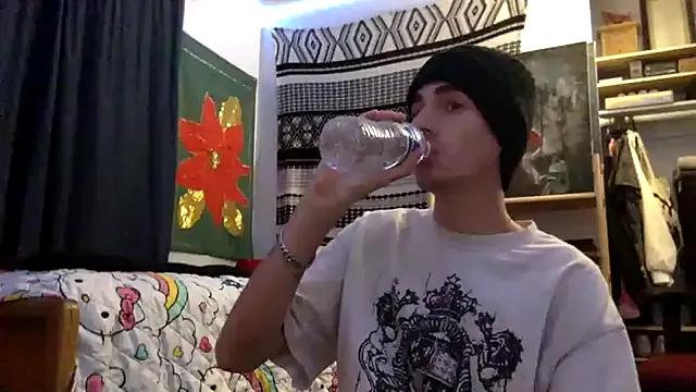 spicylaboi from StripChat is Freechat