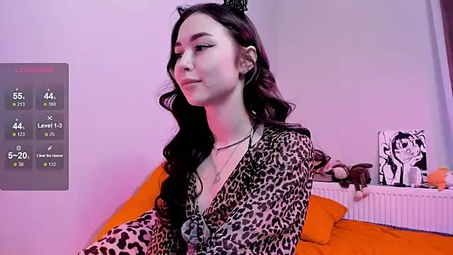 Customizable and immersive: Energize your taste buds and checkout our delicious choice of amateur cams liveshows with excited livestreamers getting their sweet physiques pounded with their beloved vibrating toys.