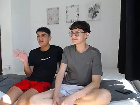 SpritzBoys from StripChat is Freechat