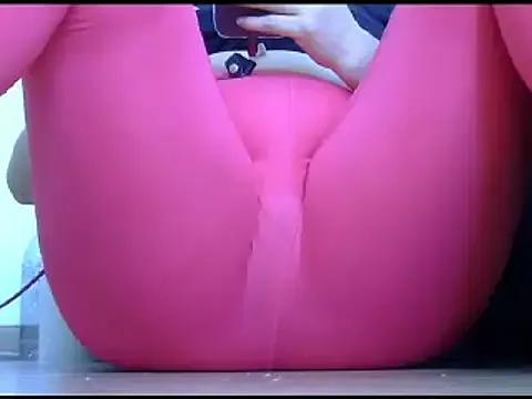 Squirtlady38 from StripChat is Freechat