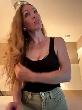 StackedSweetie from StripChat is Freechat