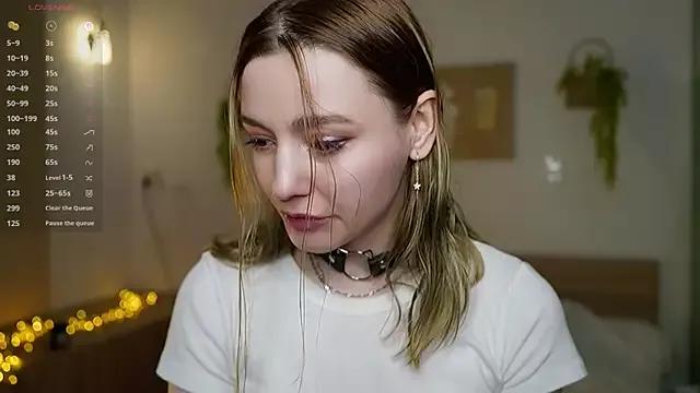 StarryMary from StripChat is Freechat