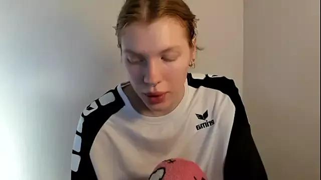 StellaDavis from StripChat is Freechat