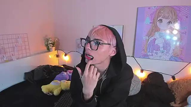 Customizable and immersive: Energize your taste buds and checkout our delicious choice of amateur cams liveshows with excited livestreamers getting their sweet physiques pounded with their beloved vibrating toys.