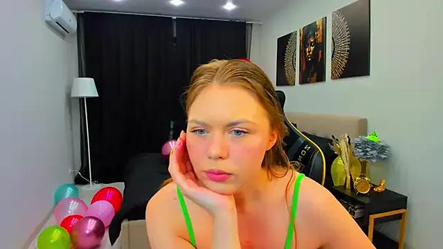 Customizable and immersive: Energize your taste buds and checkout our delicious choice of amateur cams liveshows with excited livestreamers getting their sweet physiques pounded with their beloved vibrating toys.