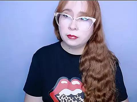 SubLayla01 from StripChat is Freechat
