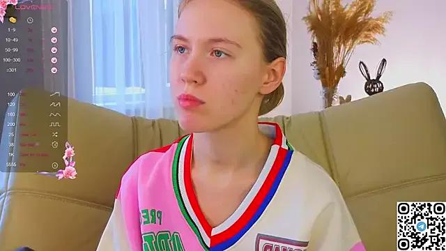 Customizable and immersive: Energize your taste buds and checkout our delicious choice of amateur cams liveshows with excited livestreamers getting their sweet physiques pounded with their beloved vibrating toys.