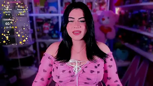 Customizable and immersive: Energize your taste buds and checkout our delicious choice of amateur cams liveshows with excited livestreamers getting their sweet physiques pounded with their beloved vibrating toys.