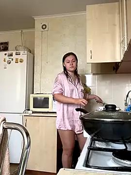 SunshineEmma from StripChat is Freechat