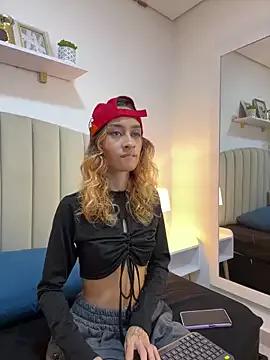 Customizable and immersive: Energize your taste buds and checkout our delicious choice of amateur cams liveshows with excited livestreamers getting their sweet physiques pounded with their beloved vibrating toys.