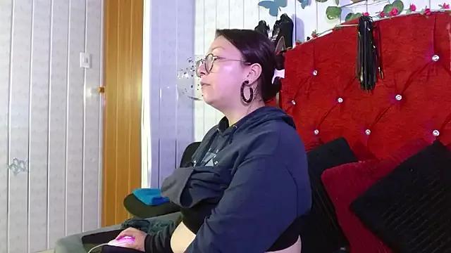 Customizable and immersive: Energize your taste buds and checkout our delicious choice of amateur cams liveshows with excited livestreamers getting their sweet physiques pounded with their beloved vibrating toys.