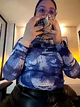 Customizable and immersive: Energize your taste buds and checkout our delicious choice of amateur cams liveshows with excited livestreamers getting their sweet physiques pounded with their beloved vibrating toys.
