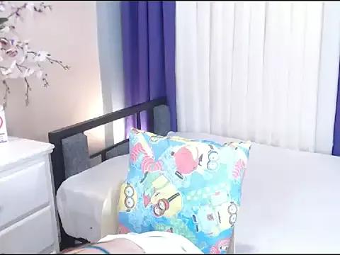 Customizable and immersive: Energize your taste buds and checkout our delicious choice of amateur cams liveshows with excited livestreamers getting their sweet physiques pounded with their beloved vibrating toys.