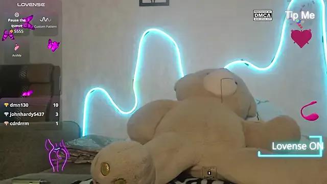 Customizable and immersive: Energize your taste buds and checkout our delicious choice of amateur cams liveshows with excited livestreamers getting their sweet physiques pounded with their beloved vibrating toys.