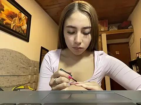 SweetMaddiee_ from StripChat is Freechat