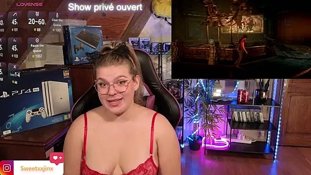 Customizable and immersive: Energize your taste buds and checkout our delicious choice of amateur cams liveshows with excited livestreamers getting their sweet physiques pounded with their beloved vibrating toys.
