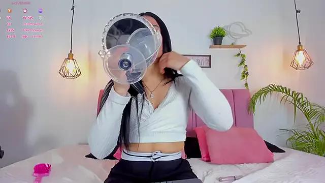 Customizable and immersive: Energize your taste buds and checkout our delicious choice of amateur cams liveshows with excited livestreamers getting their sweet physiques pounded with their beloved vibrating toys.