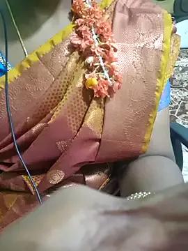 TAMIL-URVASHI from StripChat is Freechat
