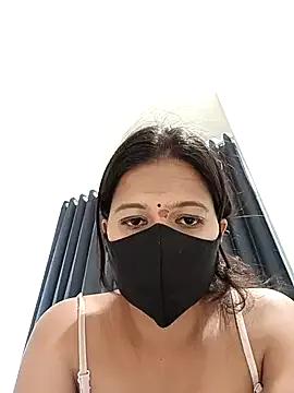Tamil_Sanjana_ from StripChat is Freechat