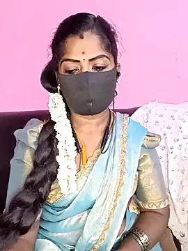 tamilammukuttyy from StripChat is Freechat
