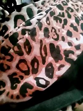Tamilauntyhot from StripChat is Freechat