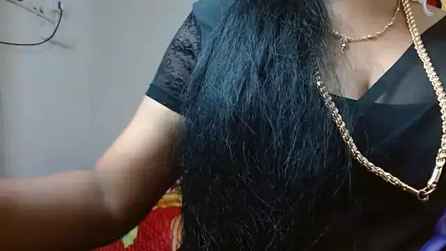 tamilharini from StripChat is Freechat
