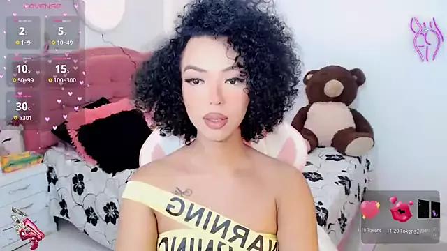 Tanedra_collings from StripChat is Freechat