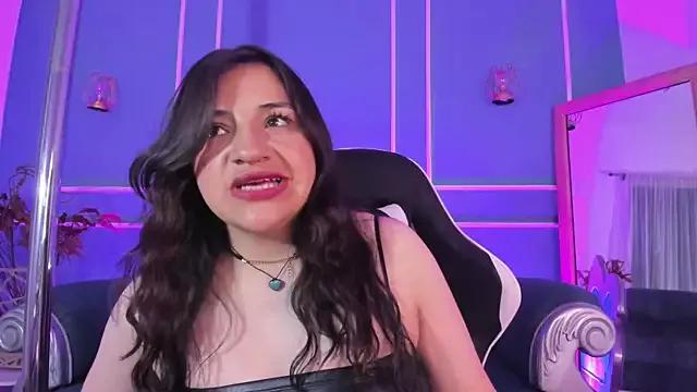 Customizable and immersive: Energize your taste buds and checkout our delicious choice of amateur cams liveshows with excited livestreamers getting their sweet physiques pounded with their beloved vibrating toys.