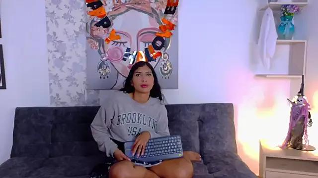 Customizable and immersive: Energize your taste buds and checkout our delicious choice of amateur cams liveshows with excited livestreamers getting their sweet physiques pounded with their beloved vibrating toys.