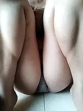 Taylor-r from StripChat is Freechat