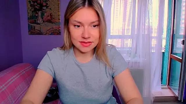 TaylorBre from StripChat is Freechat