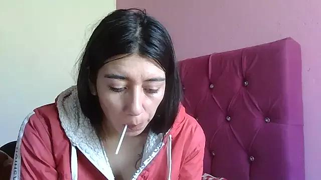 TaylorLove- from StripChat is Freechat