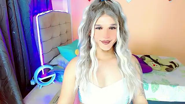 Customizable and immersive: Energize your taste buds and checkout our delicious choice of amateur cams liveshows with excited livestreamers getting their sweet physiques pounded with their beloved vibrating toys.