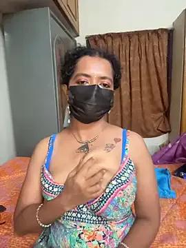 TeddyLover5 from StripChat is Freechat