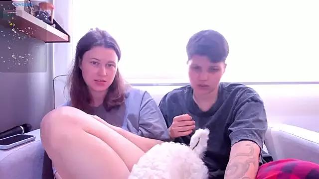 Tenderly_Couple from StripChat is Freechat