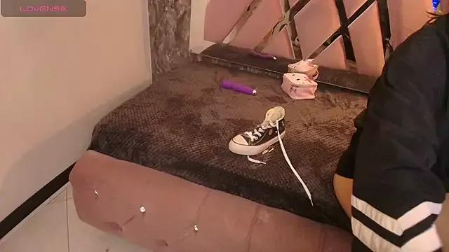 Customizable and immersive: Energize your taste buds and checkout our delicious choice of amateur cams liveshows with excited livestreamers getting their sweet physiques pounded with their beloved vibrating toys.