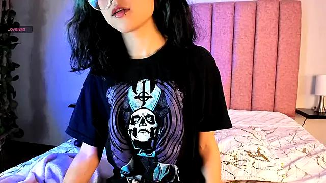 Customizable and immersive: Energize your taste buds and checkout our delicious choice of amateur cams liveshows with excited livestreamers getting their sweet physiques pounded with their beloved vibrating toys.