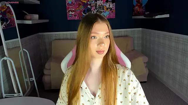 Tessa_Sunn from StripChat is Freechat